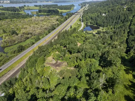 110 N Burke Road Woodland WA 98674