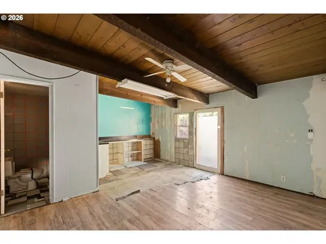 130 Sharon Drive Phoenix OR 97535