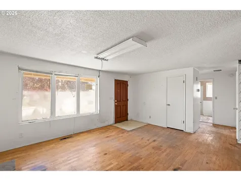 130 Sharon Drive Phoenix OR 97535