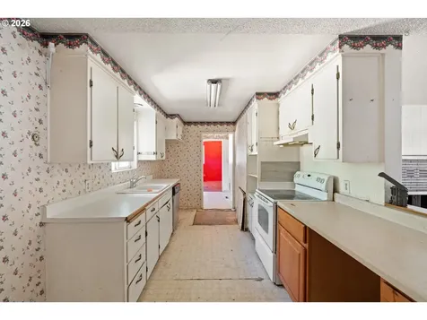 130 Sharon Drive Phoenix OR 97535