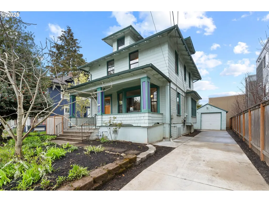 4929 NE 14th Place Portland OR 97211