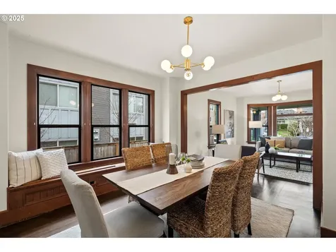 4929 NE 14th Place Portland OR 97211