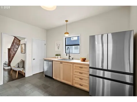 4929 NE 14th Place Portland OR 97211