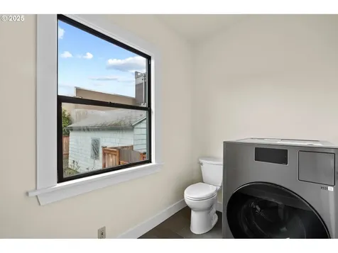 4929 NE 14th Place Portland OR 97211