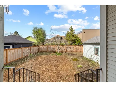 4929 NE 14th Place Portland OR 97211