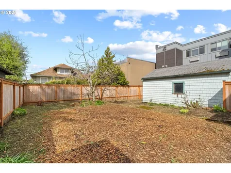 4929 NE 14th Place Portland OR 97211