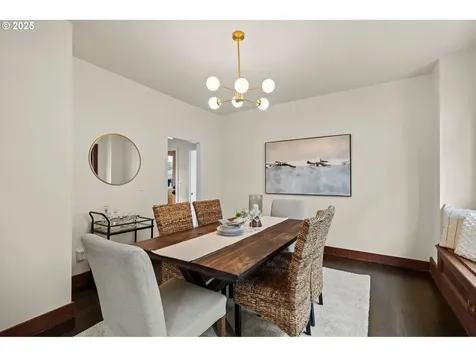 4929 NE 14th Place Portland OR 97211