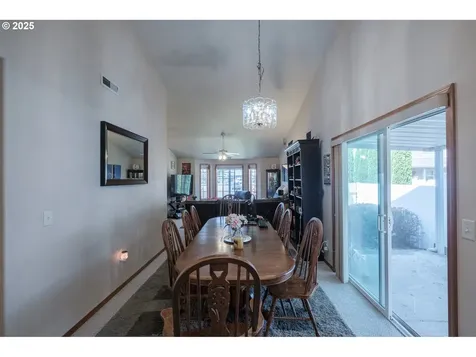 772 Horseback Court NE Salem OR 97301