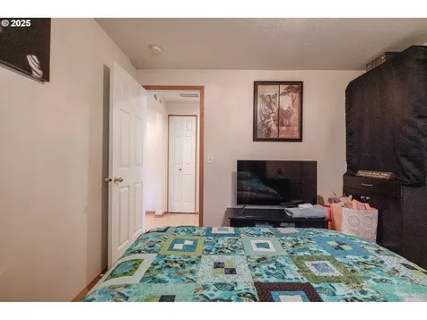 772 Horseback Court NE Salem OR 97301