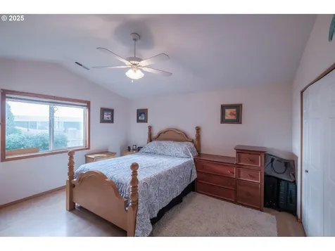 772 Horseback Court NE Salem OR 97301