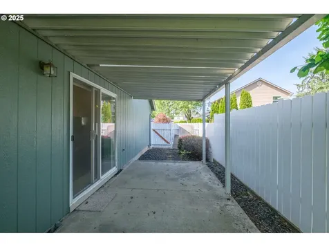 772 Horseback Court NE Salem OR 97301