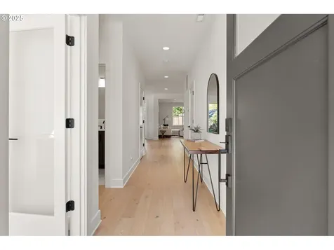 6810 SW 54th Avenue Portland OR 97219