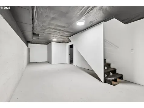 2938 SE Washington Street Portland OR 97214