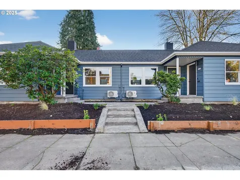 2938 SE Washington Street Portland OR 97214