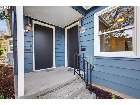 2938 SE Washington Street Portland OR 97214