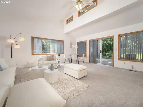 27701 SW Strawberry Hill Drive Hillsboro OR 97123