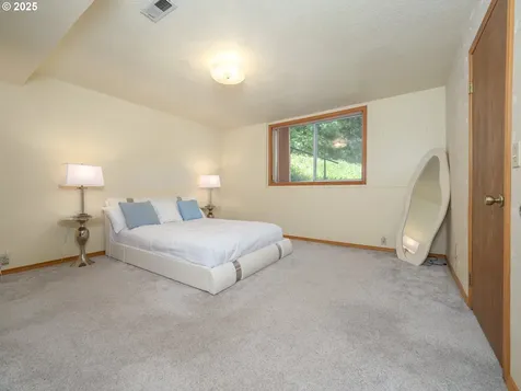 27701 SW Strawberry Hill Drive Hillsboro OR 97123