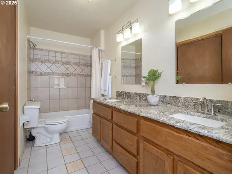 27701 SW Strawberry Hill Drive Hillsboro OR 97123