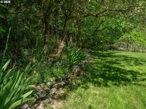 27701 SW Strawberry Hill Drive Hillsboro OR 97123