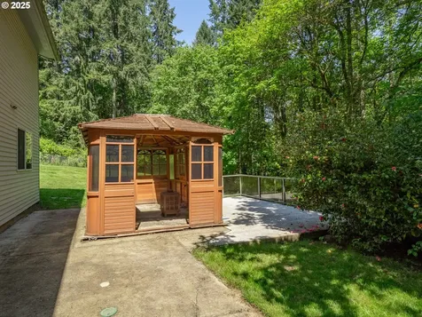 27701 SW Strawberry Hill Drive Hillsboro OR 97123
