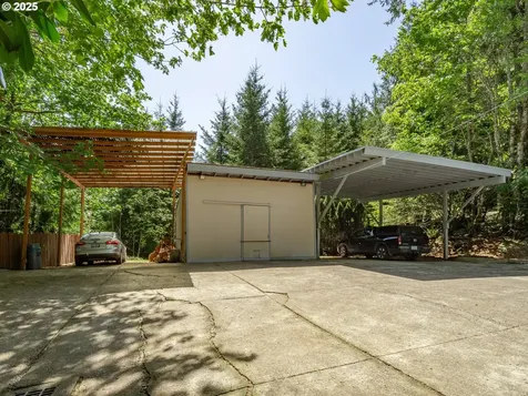 27701 SW Strawberry Hill Drive Hillsboro OR 97123