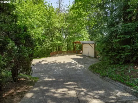 27701 SW Strawberry Hill Drive Hillsboro OR 97123