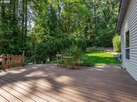 27701 SW Strawberry Hill Drive Hillsboro OR 97123