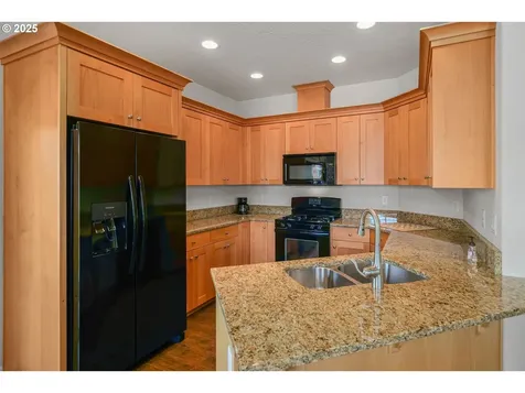 704 SE Lynchet Lane Dallas OR 97338
