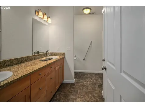 704 SE Lynchet Lane Dallas OR 97338