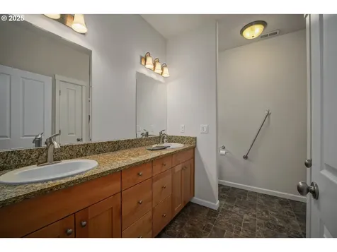704 SE Lynchet Lane Dallas OR 97338