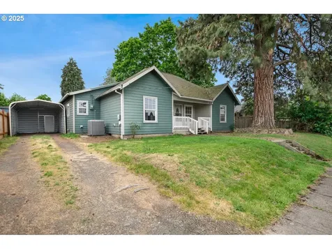 207 S Swiegle Avenue Molalla OR 97038