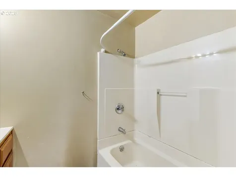 207 S Swiegle Avenue Molalla OR 97038