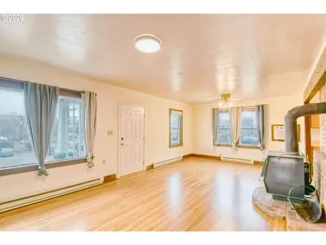 1716 SE Court Avenue Pendleton OR 97801