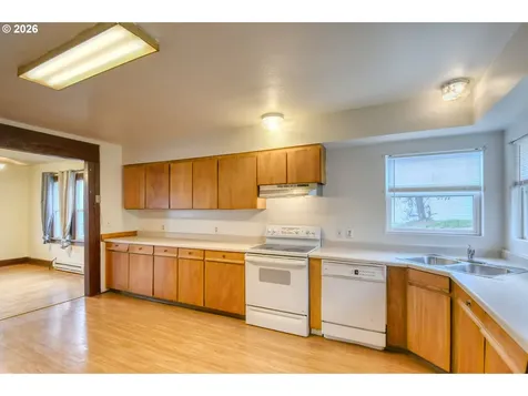 1716 SE Court Avenue Pendleton OR 97801