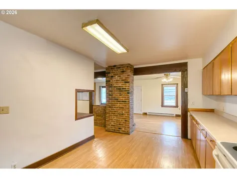 1716 SE Court Avenue Pendleton OR 97801