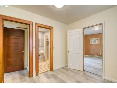 1716 SE Court Avenue Pendleton OR 97801