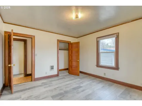 1716 SE Court Avenue Pendleton OR 97801