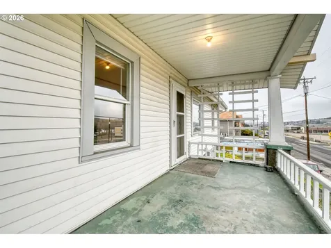 1716 SE Court Avenue Pendleton OR 97801