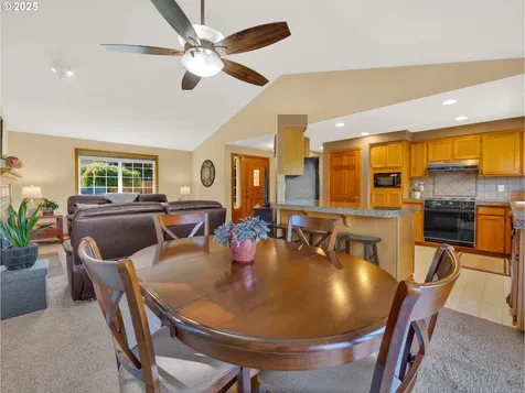 1125 NW Bella Vista Place Gresham OR 97030