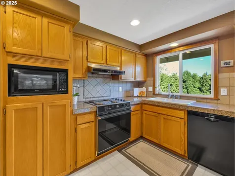 1125 NW Bella Vista Place Gresham OR 97030