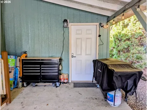 5400 Meeker Drive Kalama WA 98625