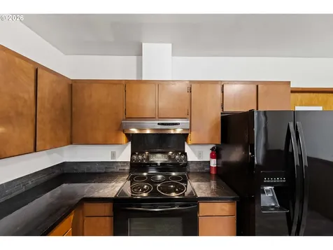 3123 Oak Street North Bend OR 97459