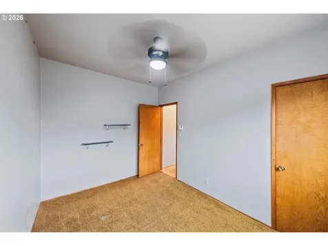 3123 Oak Street North Bend OR 97459