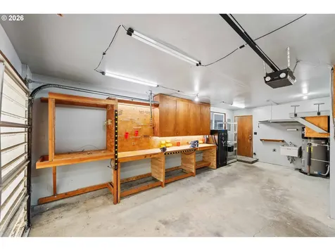 3123 Oak Street North Bend OR 97459