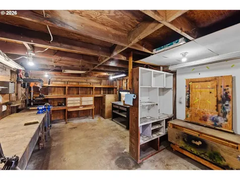 3123 Oak Street North Bend OR 97459