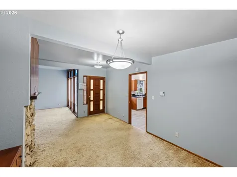3123 Oak Street North Bend OR 97459