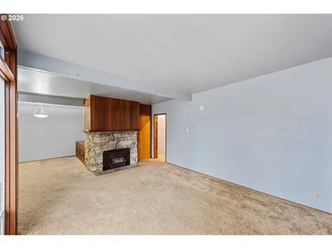 3123 Oak Street North Bend OR 97459