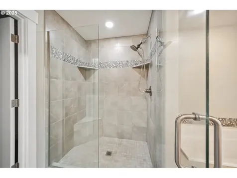 12412 NE 53rd Avenue Vancouver WA 98686