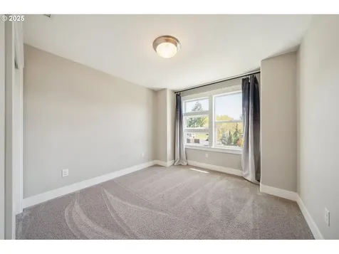 12412 NE 53rd Avenue Vancouver WA 98686