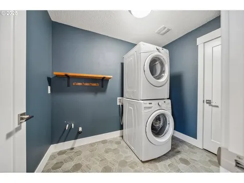 12412 NE 53rd Avenue Vancouver WA 98686